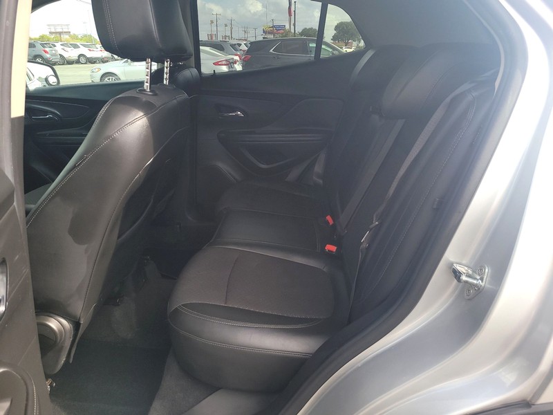 Buick Encore Vehicle Full-screen Gallery Image 10