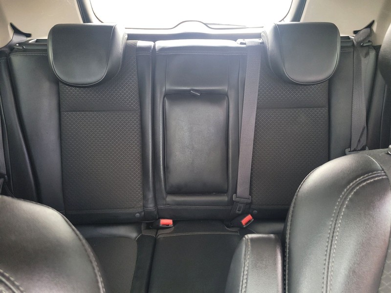 Buick Encore Vehicle Full-screen Gallery Image 13