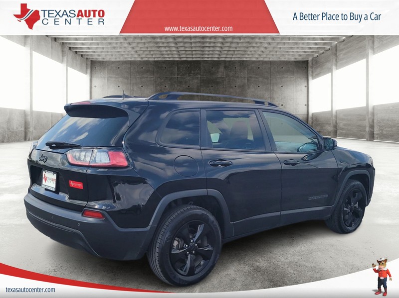 Jeep Cherokee Vehicle Full-screen Gallery Image 07