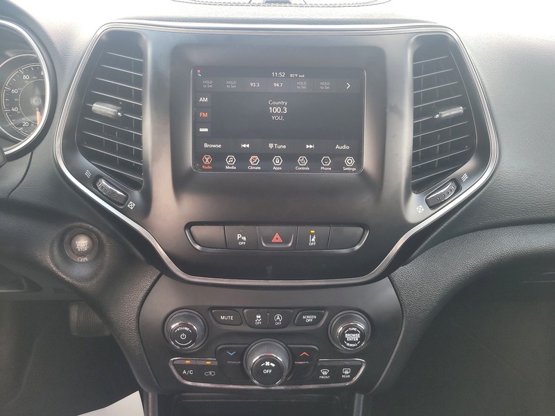 Jeep Cherokee Vehicle Full-screen Gallery Image 12