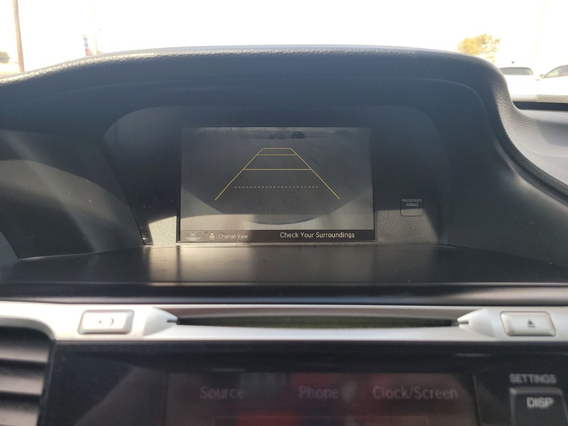 Honda Accord Sedan Vehicle Full-screen Gallery Image 15