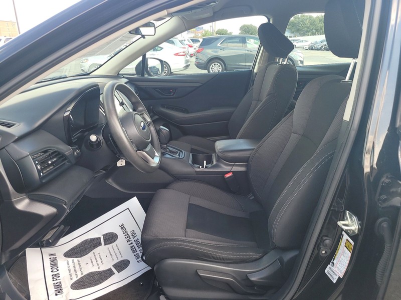 Subaru Outback Vehicle Full-screen Gallery Image 9