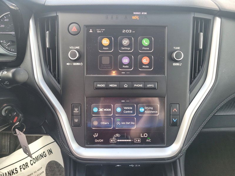 Subaru Outback Vehicle Full-screen Gallery Image 12