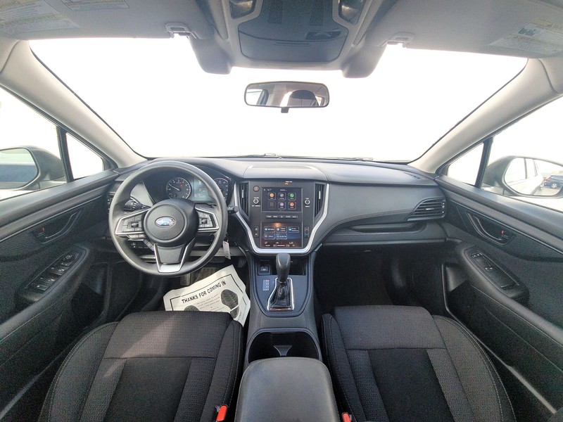 Subaru Outback Vehicle Full-screen Gallery Image 15