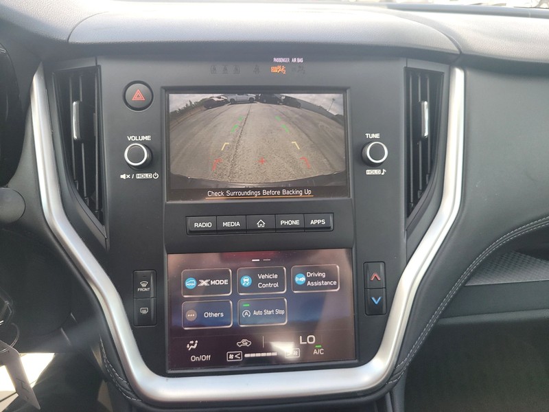 Subaru Outback Vehicle Full-screen Gallery Image 17