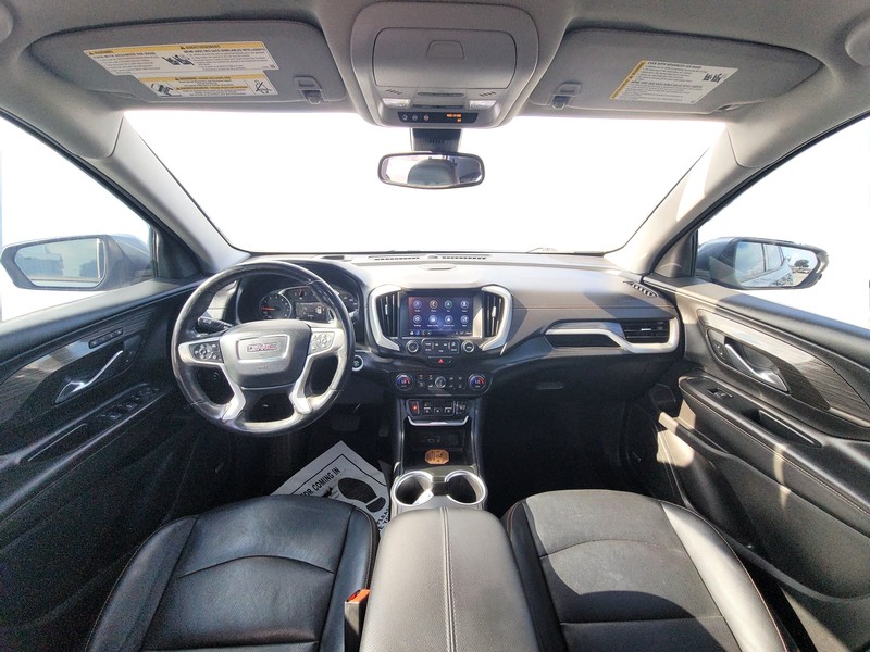GMC Terrain Vehicle Full-screen Gallery Image 15