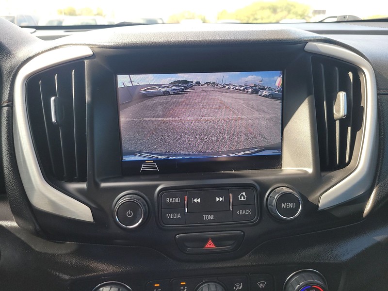 GMC Terrain Vehicle Full-screen Gallery Image 17