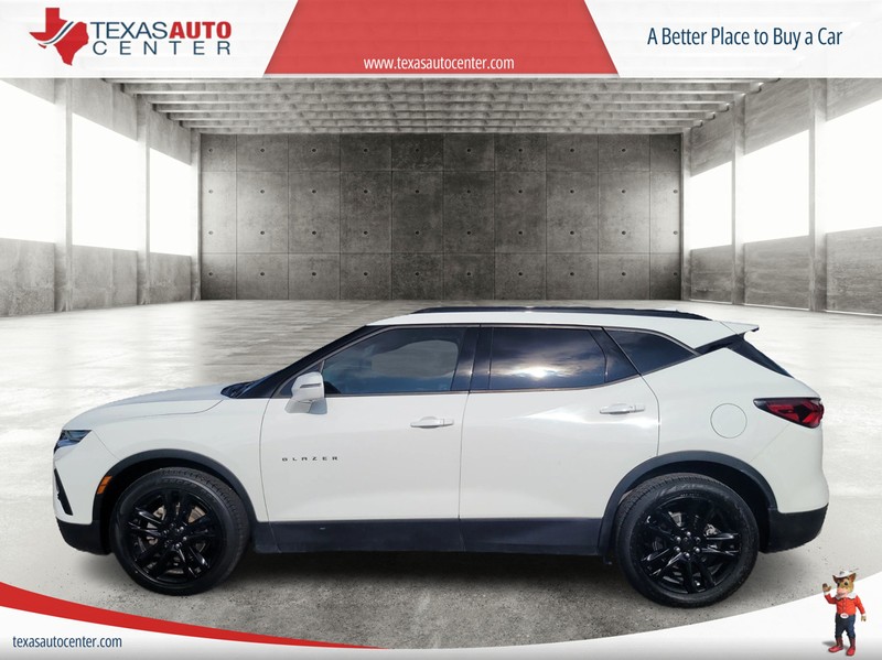 Chevrolet Blazer Vehicle Full-screen Gallery Image 02