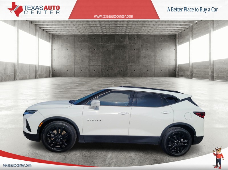 Chevrolet Blazer Vehicle Full-screen Gallery Image 03