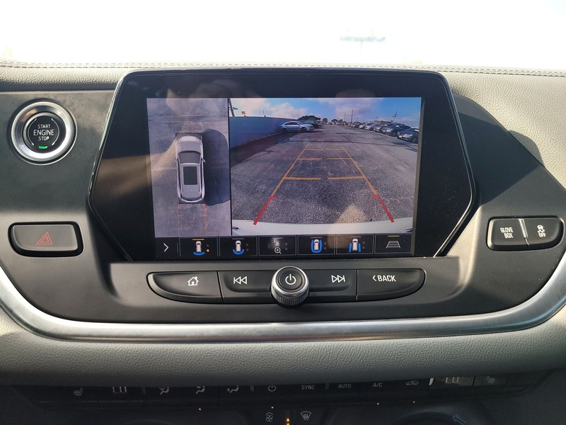 Chevrolet Blazer Vehicle Full-screen Gallery Image 18