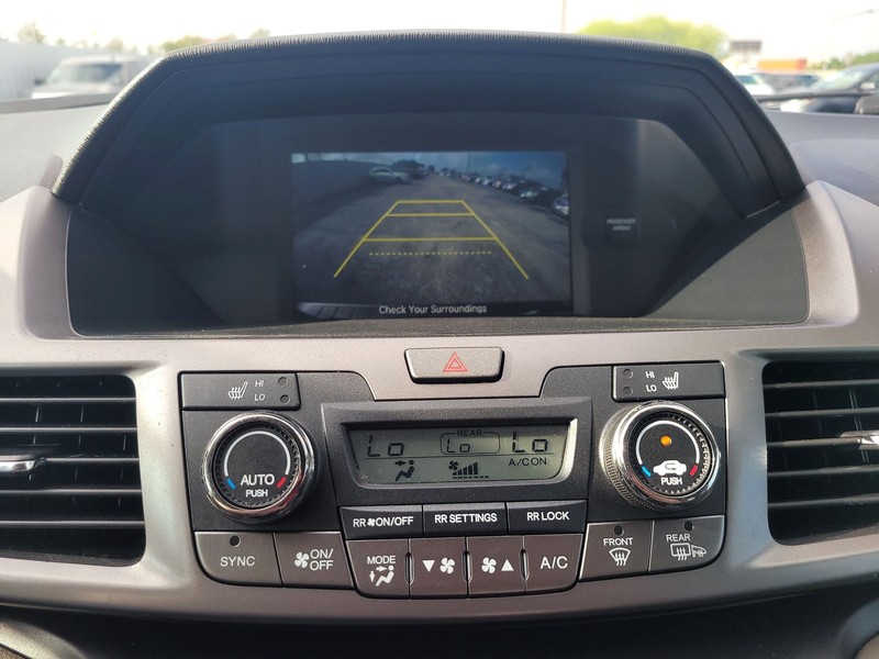 Honda Odyssey Vehicle Full-screen Gallery Image 17