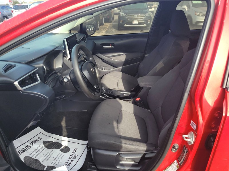 Toyota Corolla Vehicle Full-screen Gallery Image 09