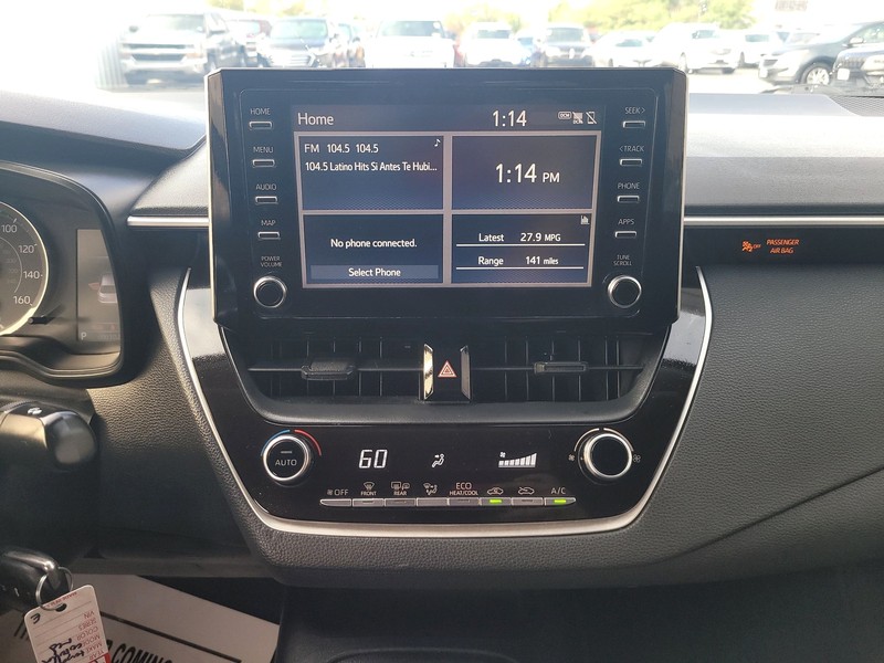 Toyota Corolla Vehicle Full-screen Gallery Image 11