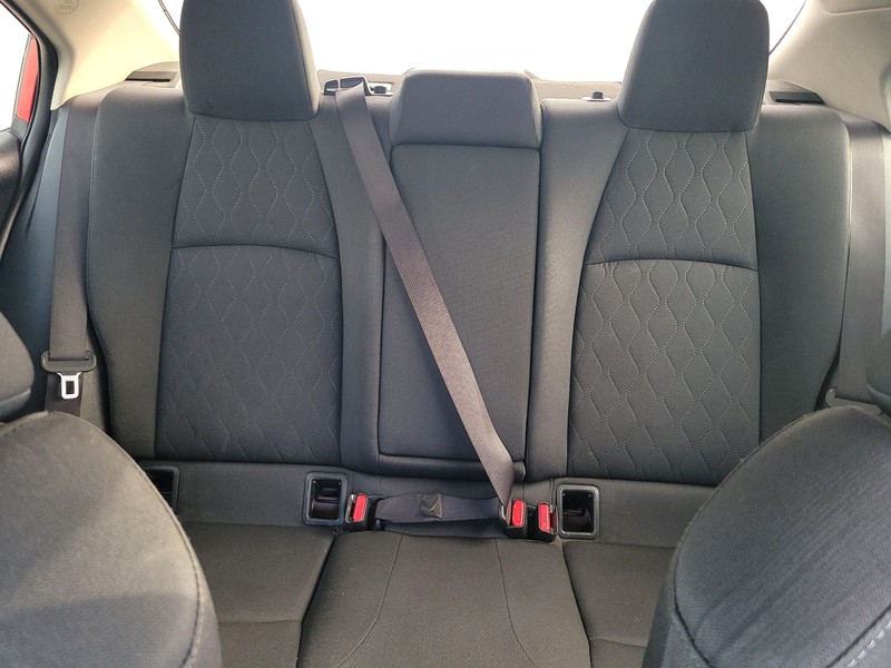 Toyota Corolla Vehicle Full-screen Gallery Image 12