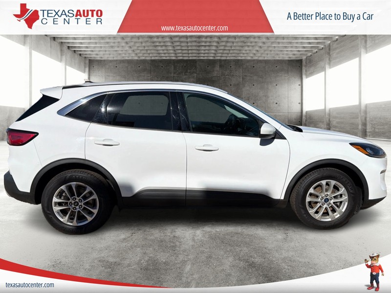 Ford Escape Vehicle Full-screen Gallery Image 4