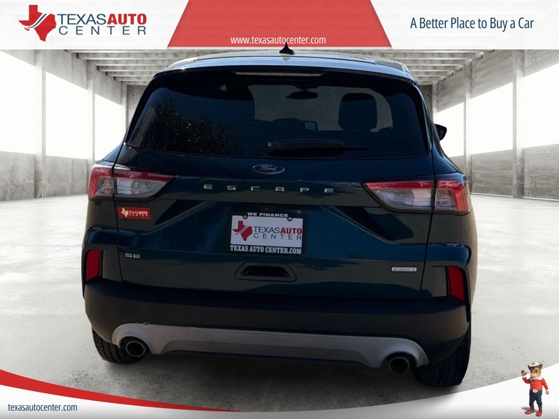 Ford Escape Vehicle Full-screen Gallery Image 06