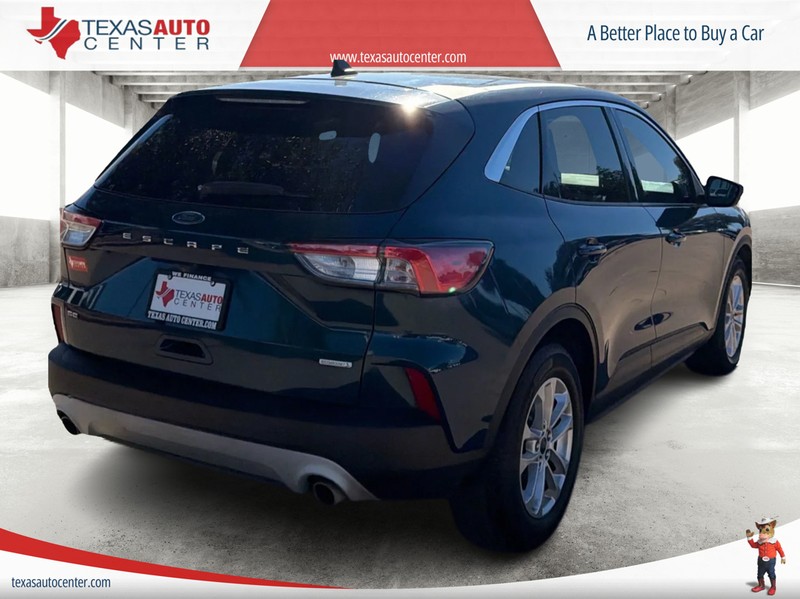 Ford Escape Vehicle Full-screen Gallery Image 07