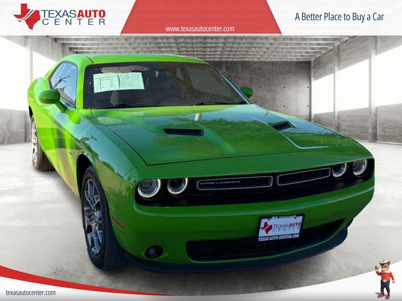 Dodge Challenger Vehicle Full-screen Gallery Image 01