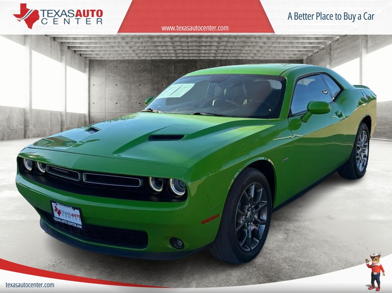 Dodge Challenger Vehicle Full-screen Gallery Image 02