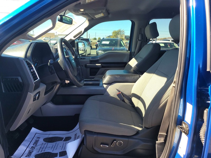 Ford F-150 Vehicle Full-screen Gallery Image 9