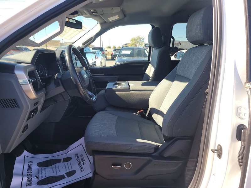 Ford F-150 Vehicle Full-screen Gallery Image 09