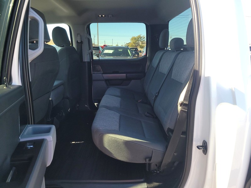 Ford F-150 Vehicle Full-screen Gallery Image 10