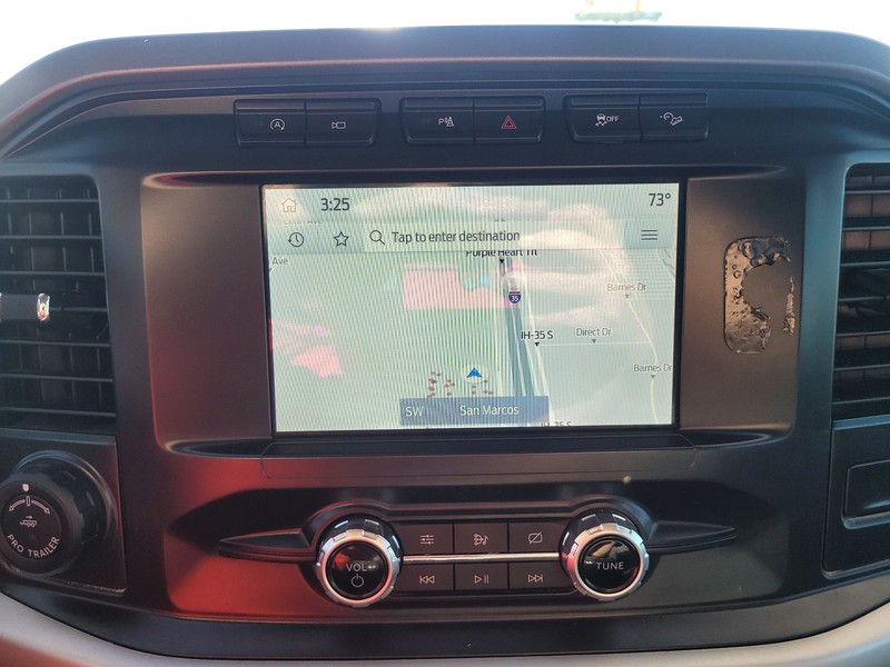 Ford F-150 Vehicle Full-screen Gallery Image 16