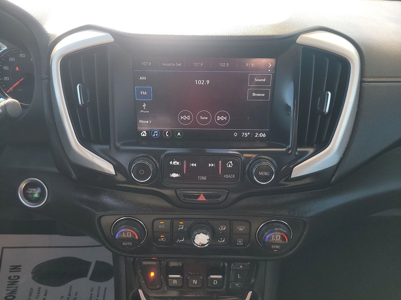 GMC Terrain Vehicle Full-screen Gallery Image 12
