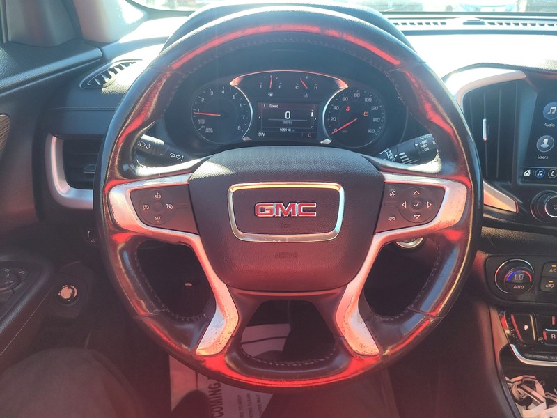 GMC Terrain Vehicle Full-screen Gallery Image 14