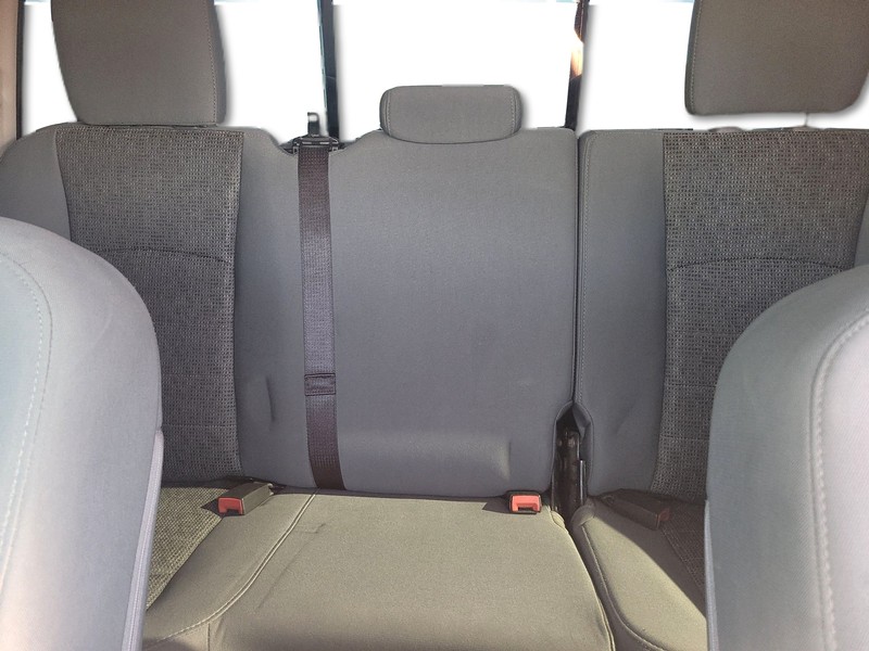 Ram 1500 Vehicle Full-screen Gallery Image 12