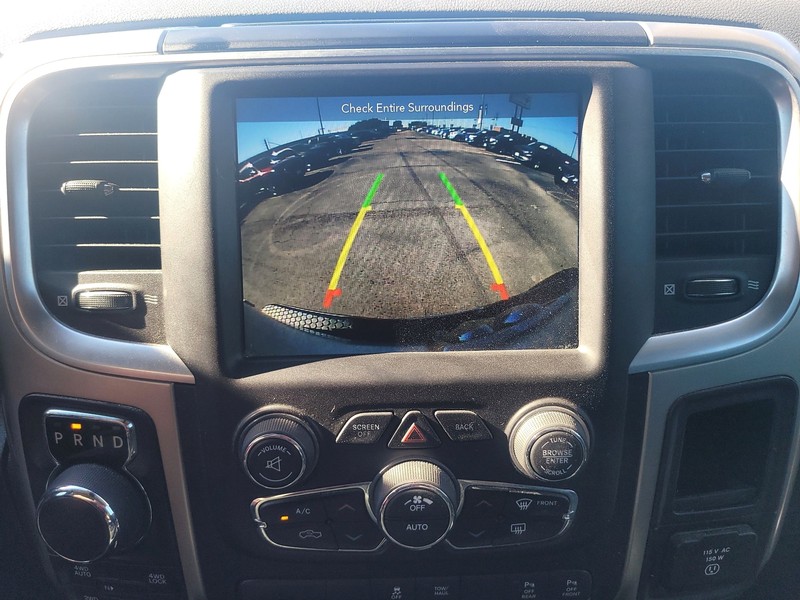 Ram 1500 Vehicle Full-screen Gallery Image 16