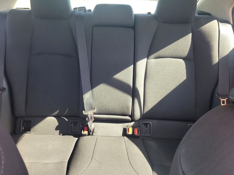 Toyota Corolla Vehicle Full-screen Gallery Image 12