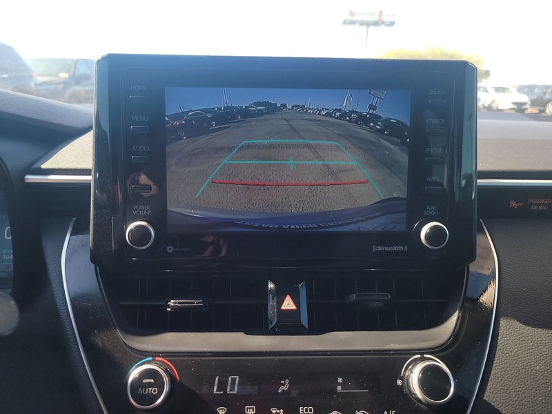 Toyota Corolla Vehicle Full-screen Gallery Image 16