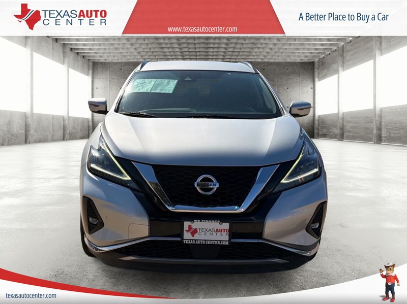 Nissan Murano Vehicle Full-screen Gallery Image 3