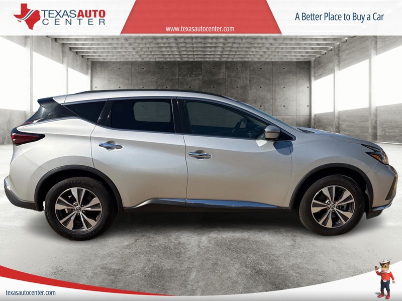 Nissan Murano Vehicle Full-screen Gallery Image 4