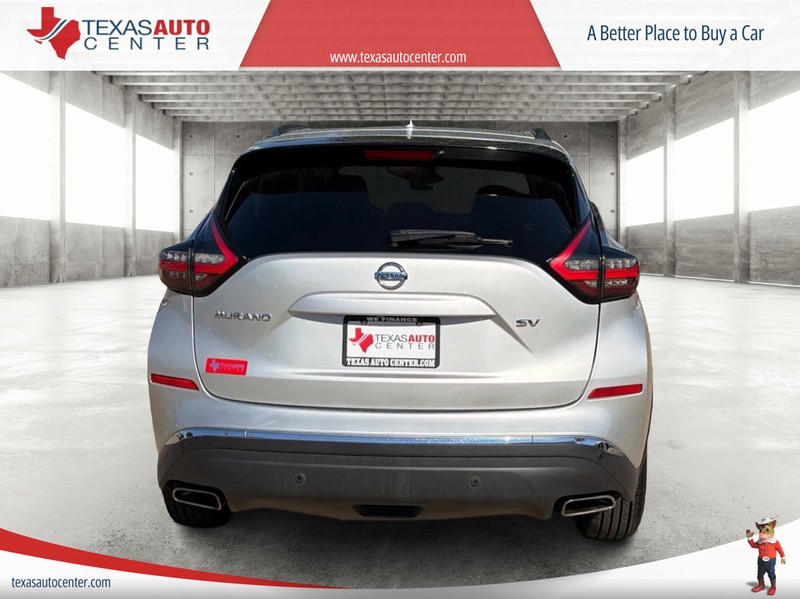 Nissan Murano Vehicle Full-screen Gallery Image 6