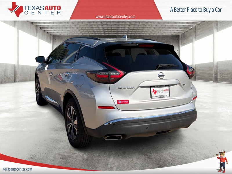 Nissan Murano Vehicle Full-screen Gallery Image 8