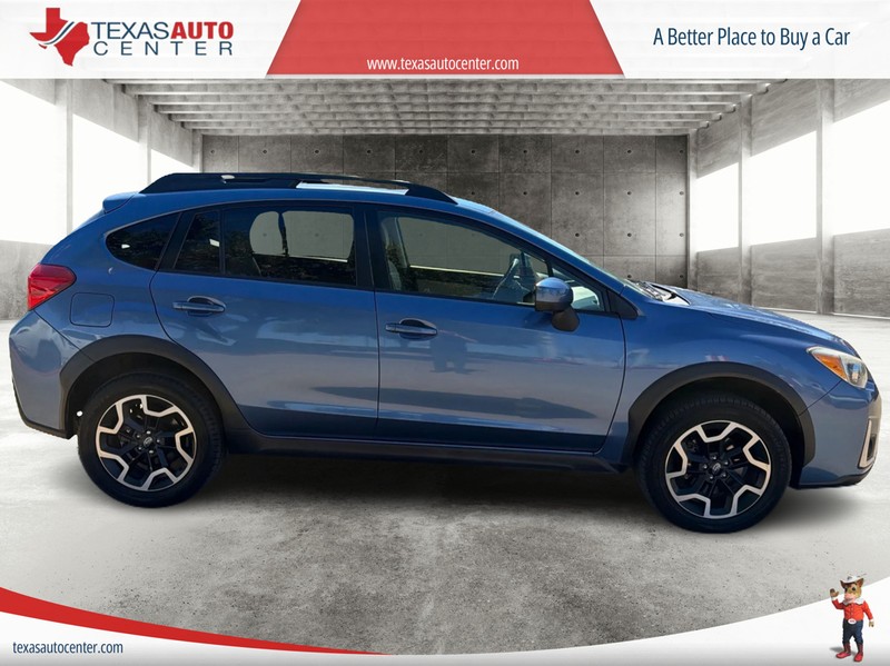 Subaru Crosstrek Vehicle Full-screen Gallery Image 04