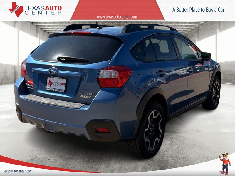 Subaru Crosstrek Vehicle Full-screen Gallery Image 07