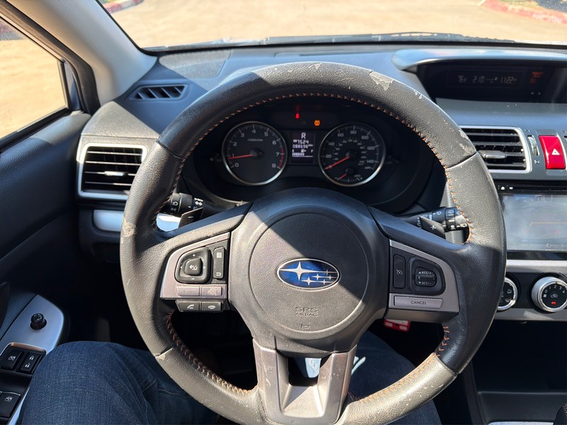 Subaru Crosstrek Vehicle Full-screen Gallery Image 14
