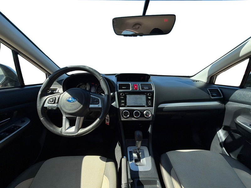Subaru Crosstrek Vehicle Full-screen Gallery Image 15