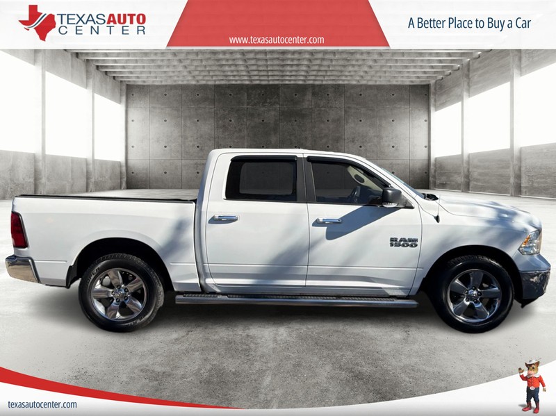 Ram 1500 Vehicle Full-screen Gallery Image 04