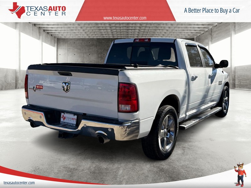 Ram 1500 Vehicle Full-screen Gallery Image 07
