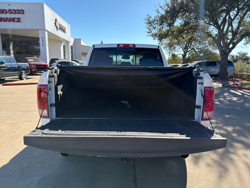 Ram 1500 Vehicle Full-screen Gallery Image 11