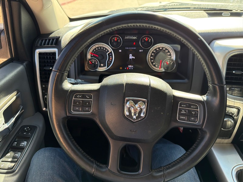 Ram 1500 Vehicle Full-screen Gallery Image 14