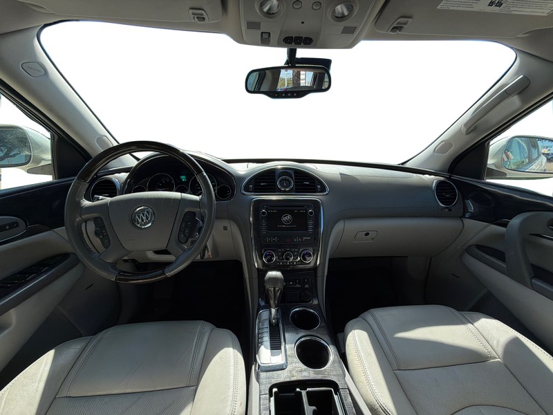 Buick Enclave Vehicle Full-screen Gallery Image 15