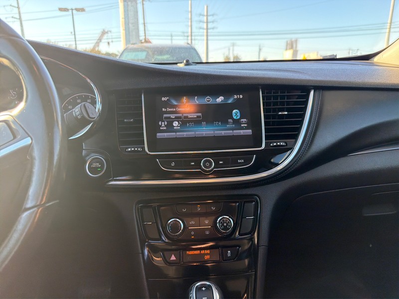 Buick Encore Vehicle Full-screen Gallery Image 12