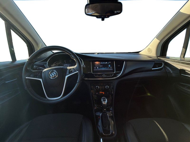 Buick Encore Vehicle Full-screen Gallery Image 16