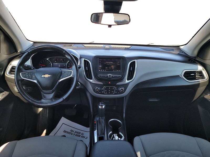 Chevrolet Equinox Vehicle Full-screen Gallery Image 16