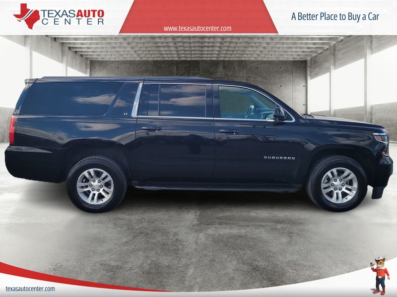 Chevrolet Suburban Vehicle Full-screen Gallery Image 04